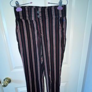 Capri pants